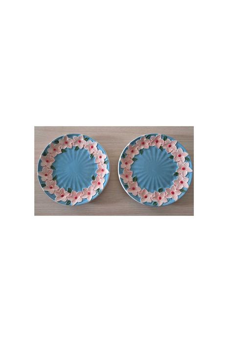 Dwa talerze ceramiczne grubo szkliwione kwiaty