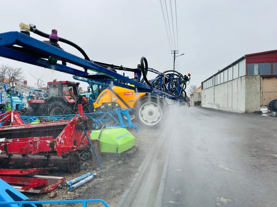 sprzedam opryskiwacz caruella 320s
