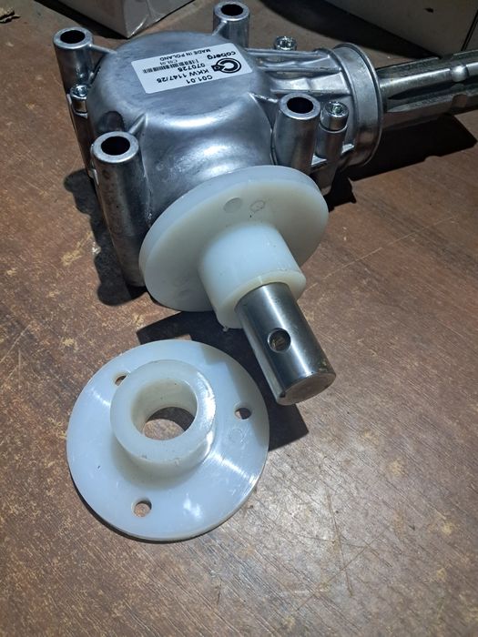 Редуктор розкидача навісного,лійки jar-met 500л запчастини на розкидач