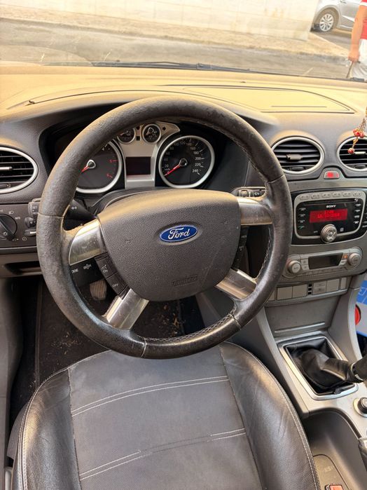 Ford Focus 2008 azul escuro