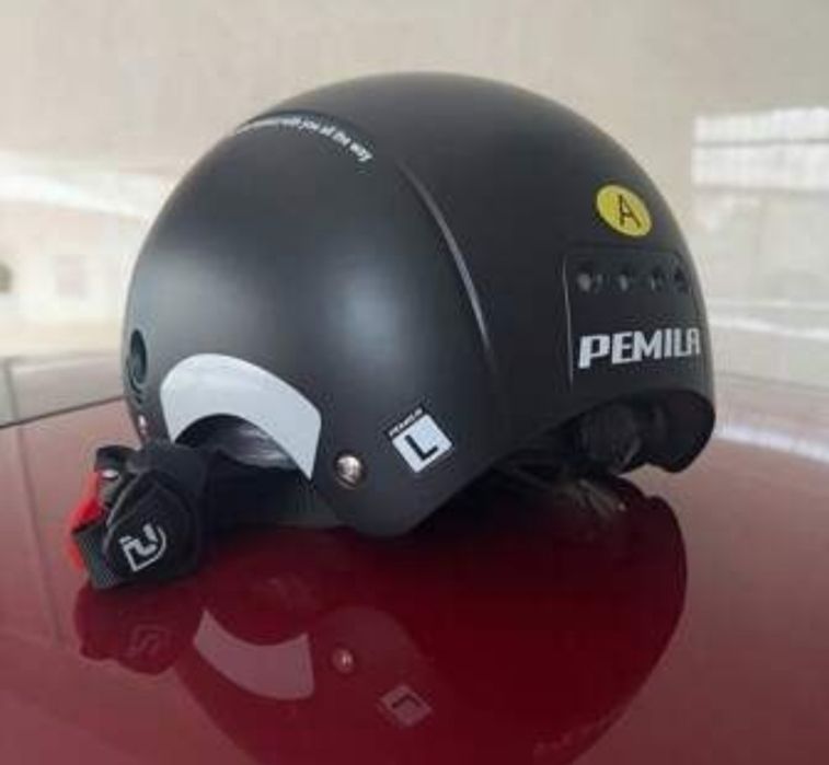 PEMILA Cycling Helmet: Ideal for MTB Tinted Lens.
Capacete de Ciclismo