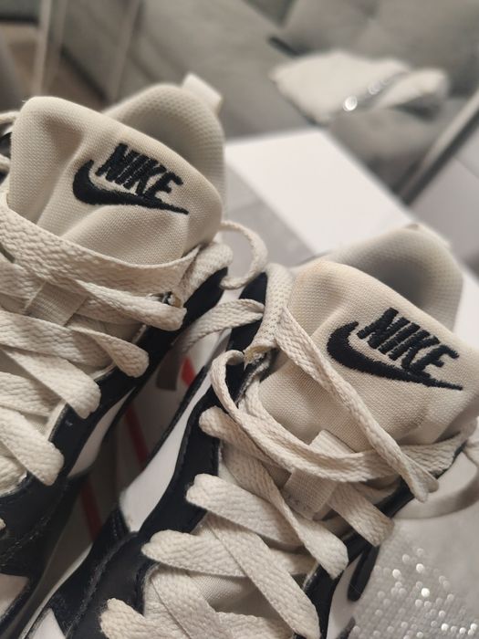 Buty młodzieżowe Nike