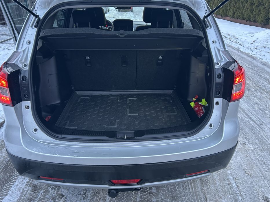 Sprzedam Suzuki  SX4 S-cross 2016
