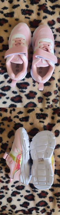 Дитячі кросівки, 28 розмір, устілка 17 см