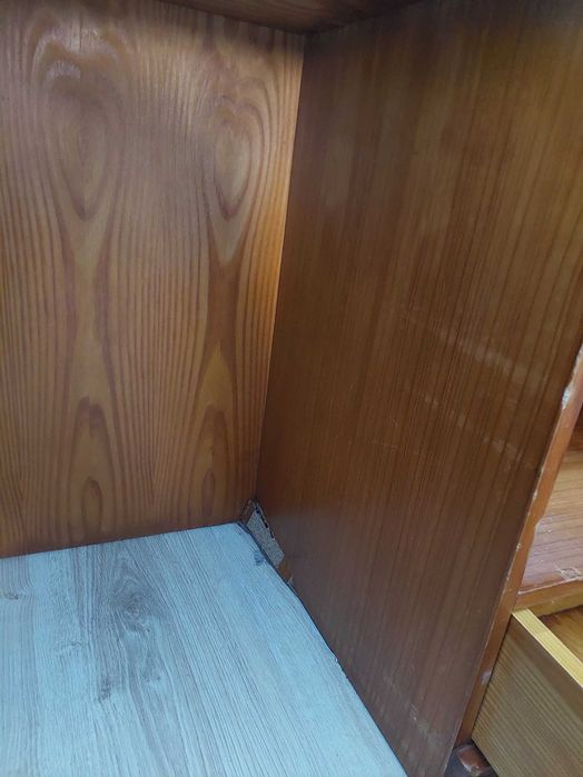 Secretária em pinho mel para quarto