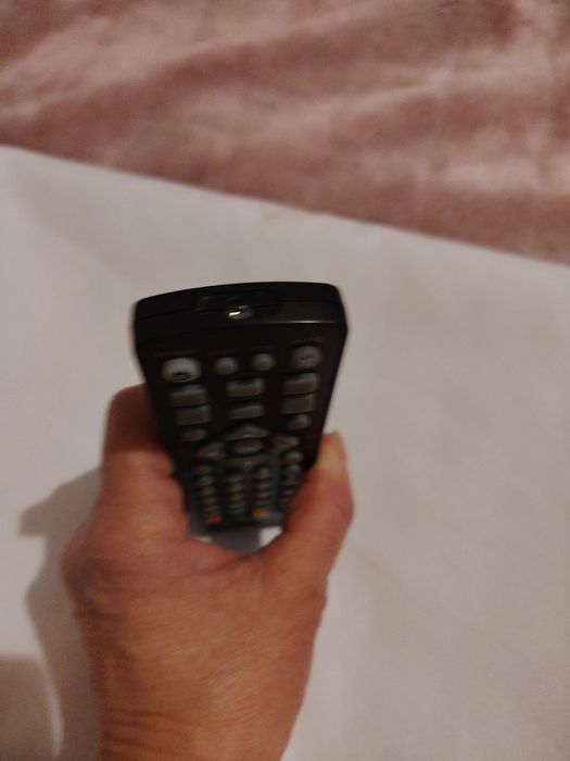 Czarny pilot Synaps.