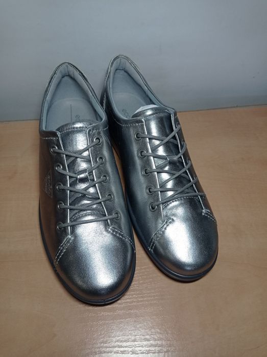 Кеди  шкіряні ЕССО Soft 2.0 36,39р.