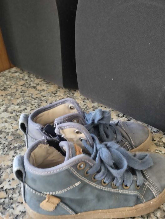 Calçado criança usado