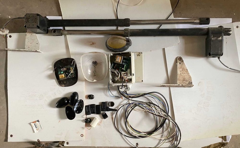 Automatismos APIL portão, placas, comandos ( completo )