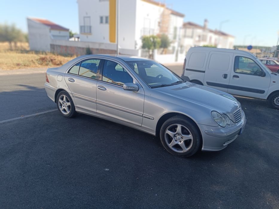 Mercedes muito bom Mercedes c220