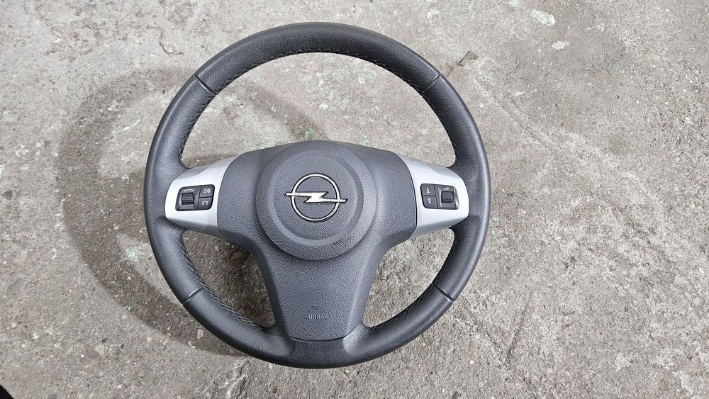 Kierownica opel corsa d skóra skórzana idealna jak nowa bez grzania