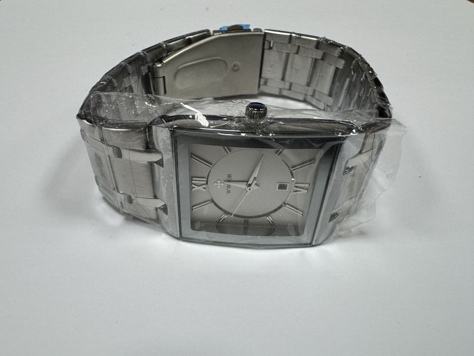 Годинник з датою