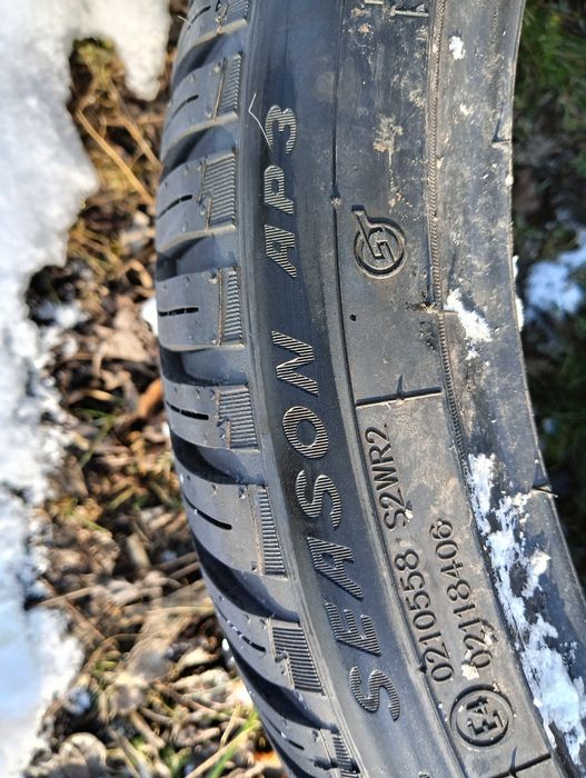 Maxis Premitra all Season ap3 255.35.19.96w 8mm z 24rok