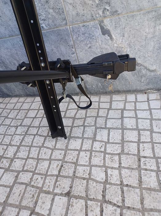 Barras de tejadilho com 2 suportes de bicicletas