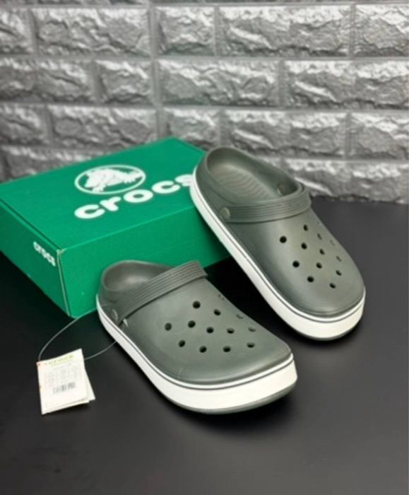 Мужские шлепанцы crocs/удобные кроксы/кроксы много размеров crocs хаки