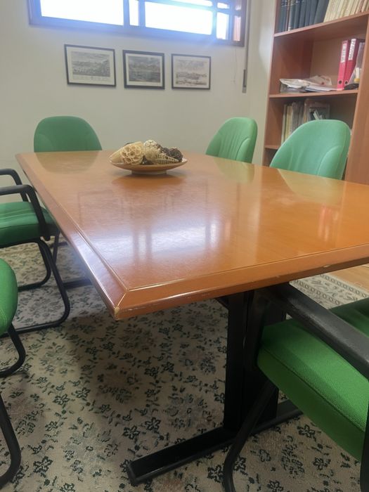 Mesa de reuniões