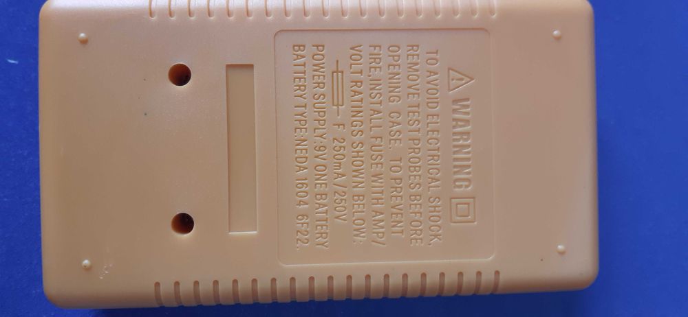 Multímetro Digital Wolf-Tools