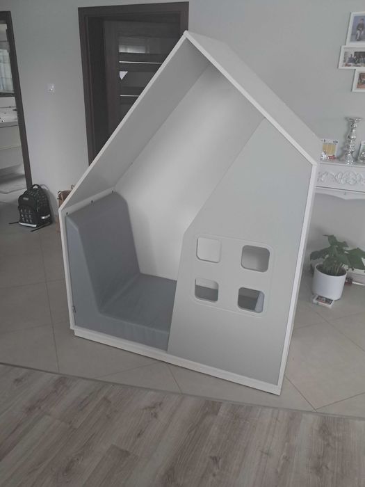 Domek dla dzieci - oaza spokoju, kącik ciszy