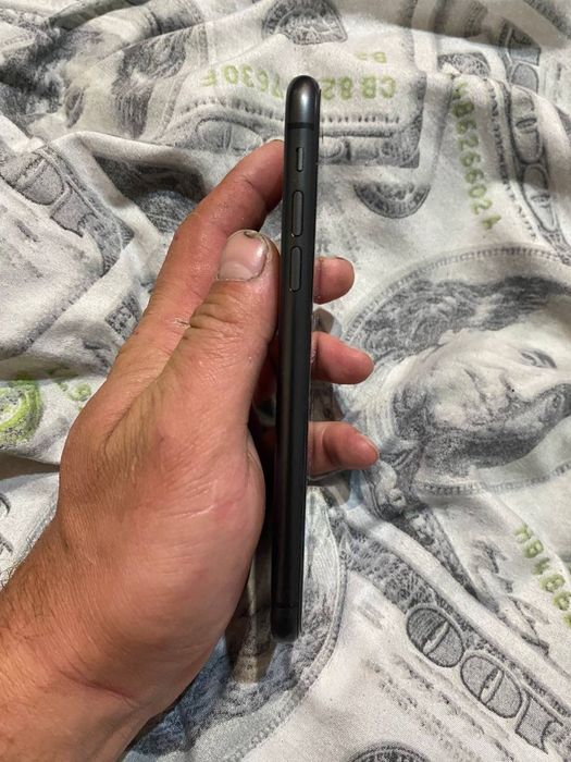 Продам Iphone 11 128gb