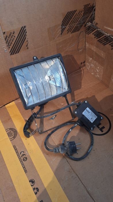 Halogen, oprawa halogenowa 500 W