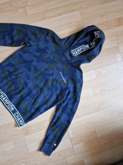 Bluza Champion
Rozmiar: M
Szerokość mierzona pod pachami: 2x52/53cm
Dł
