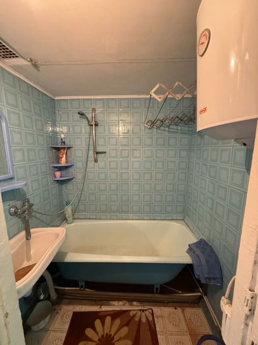 Продам 3к квартиру на вул Леонтовича.