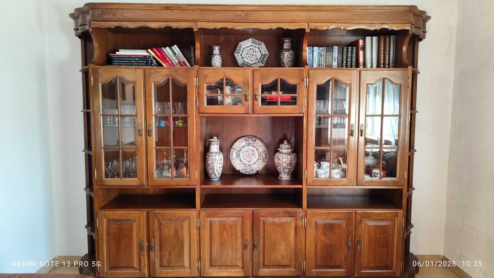 Movel Sala com vitrines