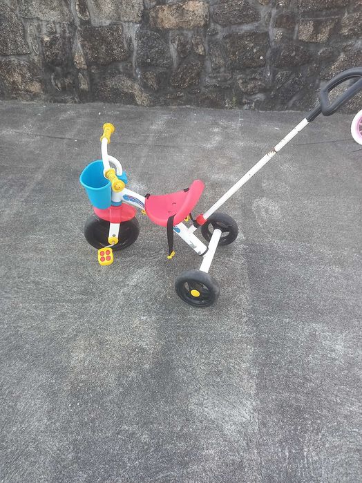 Triciclo bebé com control adulto