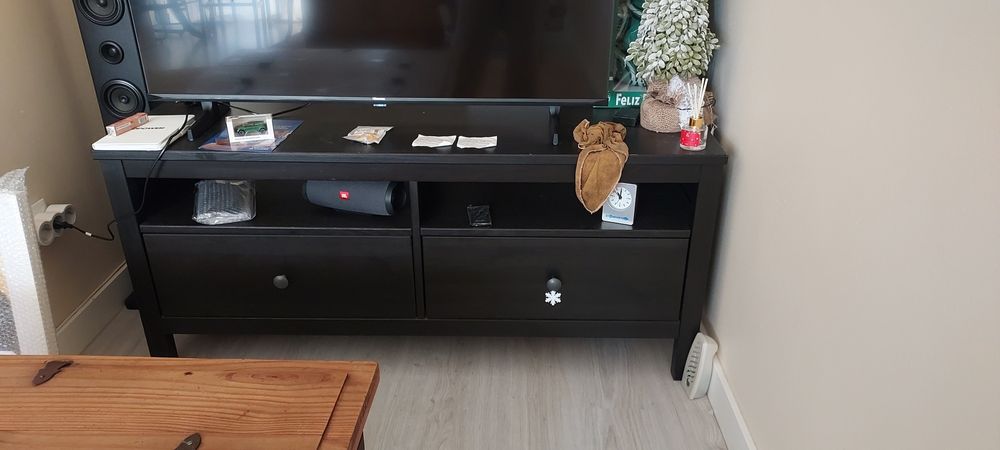 Hemnes móvel tv preto