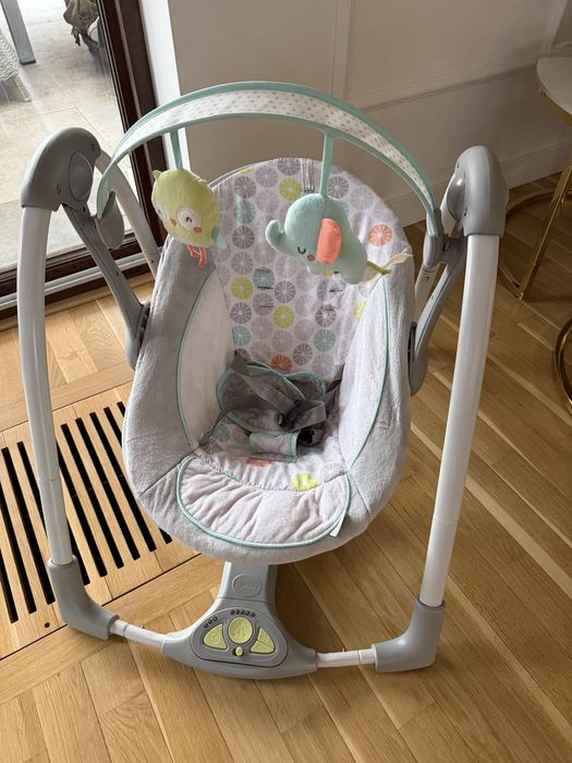 Bujak dla niemowląt huśtawka Ingenuity Swing 'n Go Hugs & Hoots