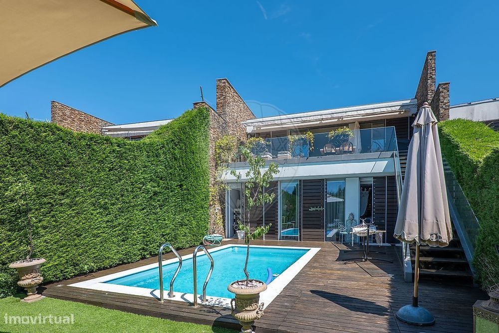 Moradia T4 para venda