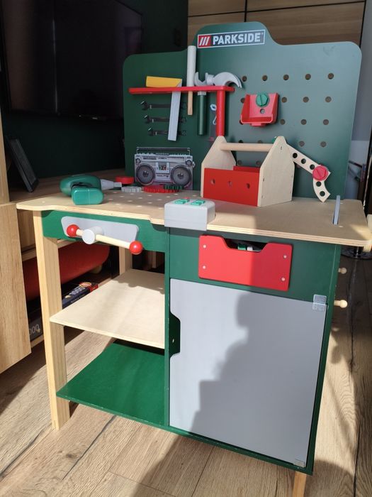 Warsztat parside z narzędziami