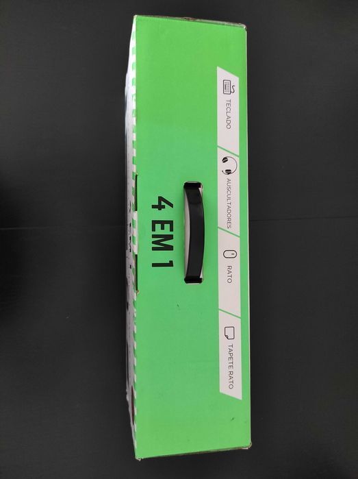 4-in-1 Kit (Mouse, Keyboard, Headphones, Mouse Pad)64738694277635121