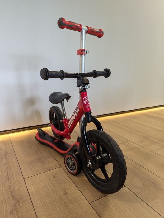 Дитячий самокат Ferrari