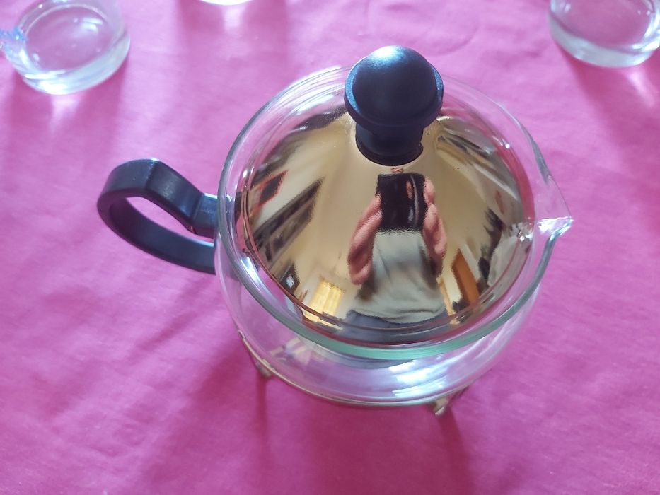 Pote de chá com infusor