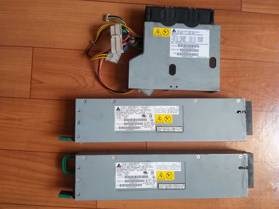 Продам блок живлення потужністю 2х650 Вт 12v 2x54,5 A