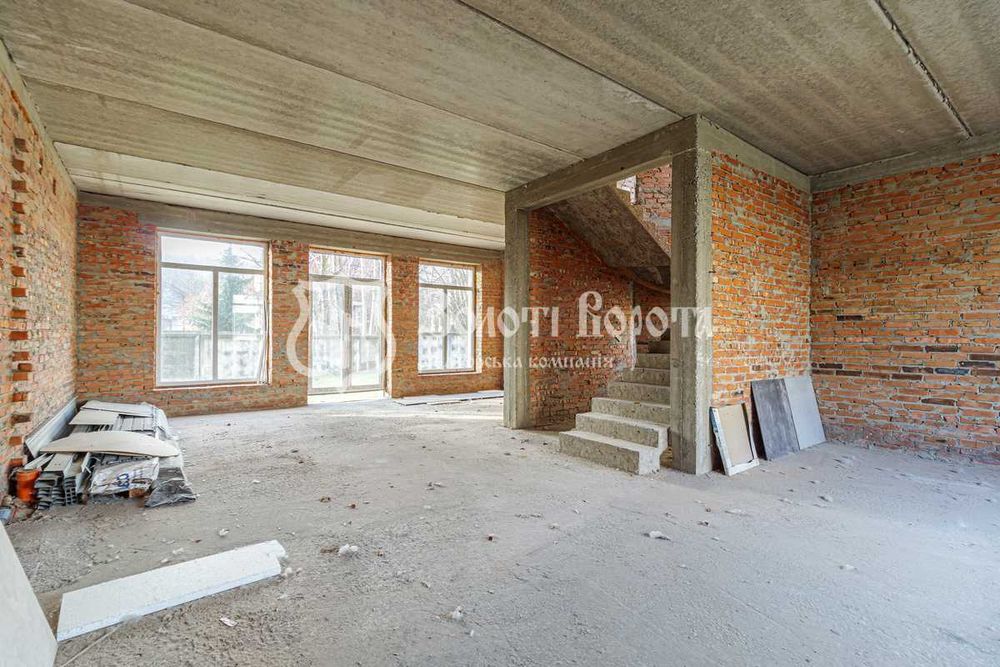 Дуплекс, 3пов. Під ремонт. село Підгірці, Обухівський район