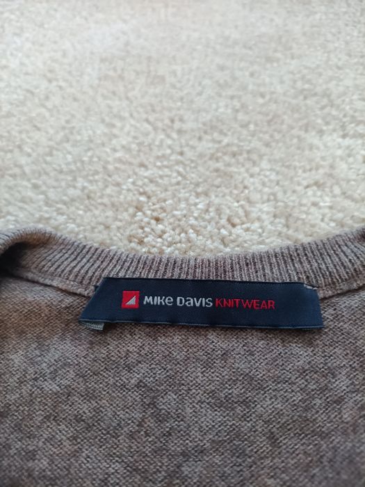 Pullover homem tamanho L maca Mike Davis na cor castanha