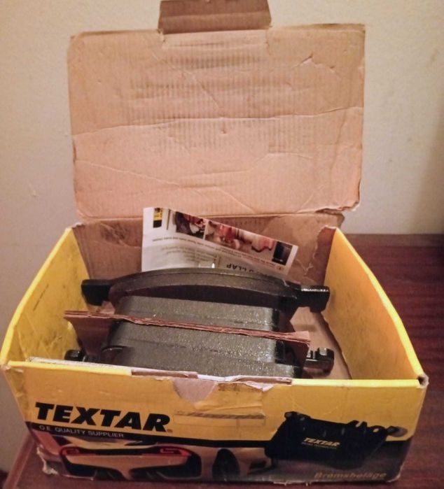 Pastilhas de travão para a frente TEXTAR