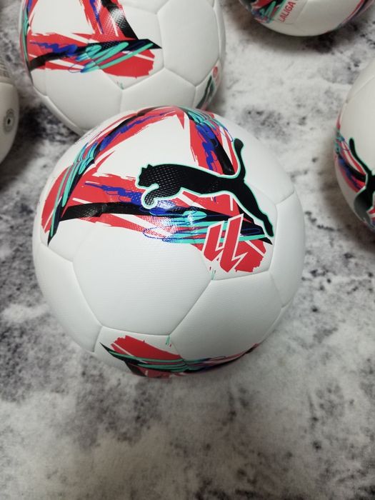 Футбольний м'яч Пума Orbita LaLiga  ОРИГІНАЛ. воротарські рукавиці