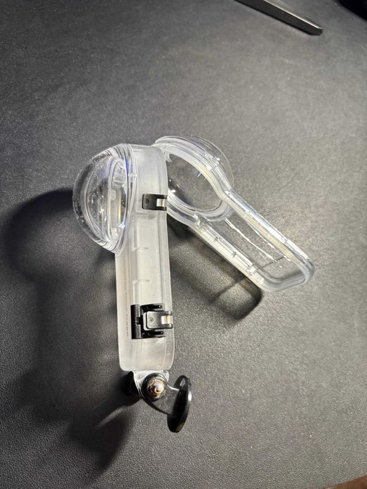 Insta360 X4 (8K) - Kit Completo c/ Invisible Dive Case e Extras