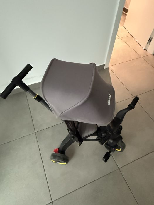 Donna triciclo como novo