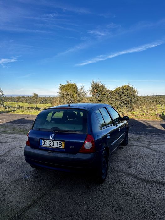 Renault Clio 2002