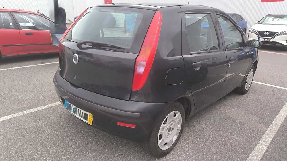 carro Fiat punto