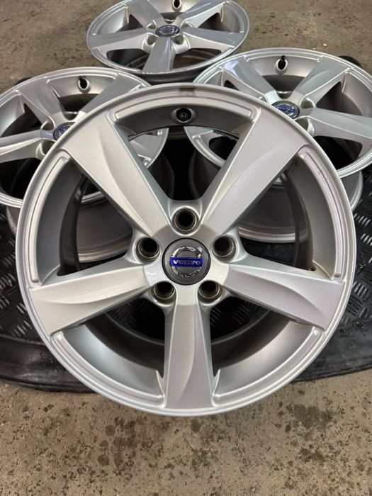 Легкосплавні диски Volvo V50 R16  5*108mm
