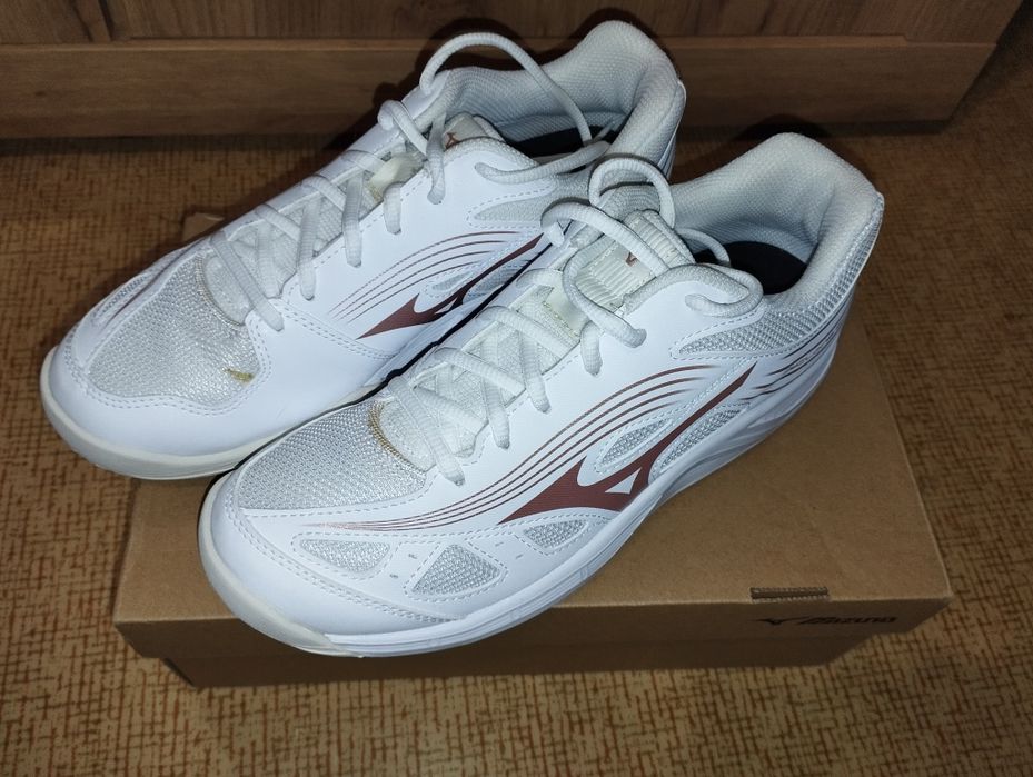 Спортивні жіночі кросівки Mizuno