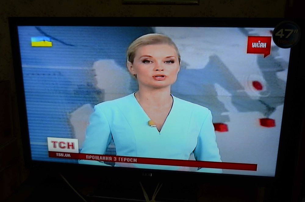 Телевизор AKAI FS4780 Led!)