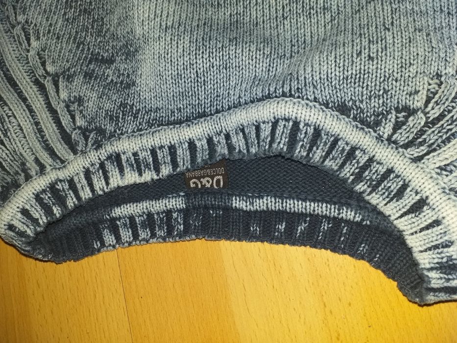 Sweter młodzieżowy roz XL /XXL  Dolce&Gabbana