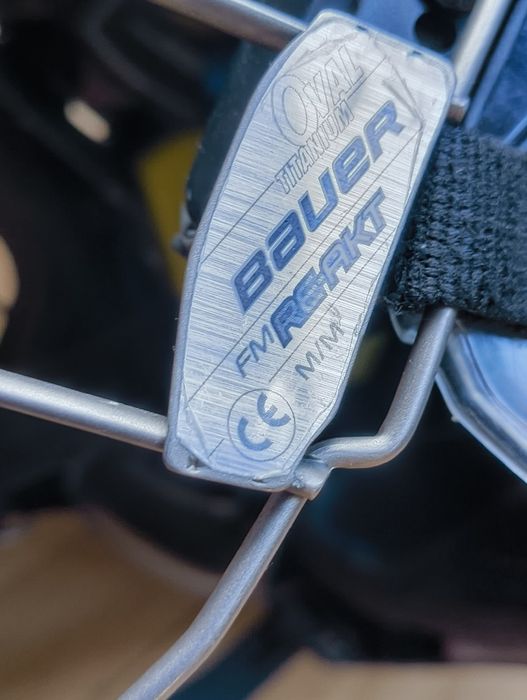 Bauer Re-Act 200 czarny senior M 54-59 cm kask hokejowe pro