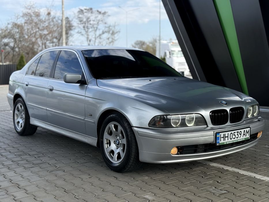 Хорошая BMW E39 Газ-Бензин